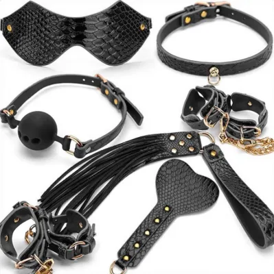 Kit BDSM 7 Pièces CAÏMAN Noir