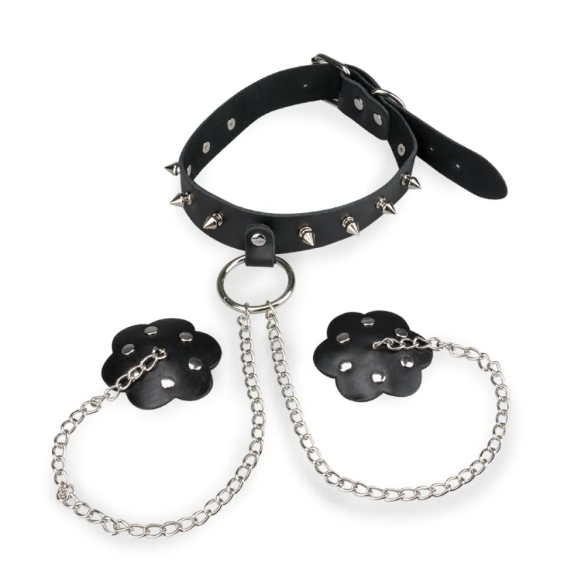 Collier BDSM à pointes et nippies à rivets