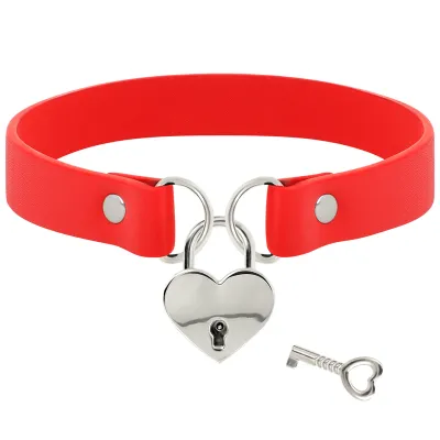 Collier Fétiche Cuir Végan Rouge Cœur et Clé - Coquette