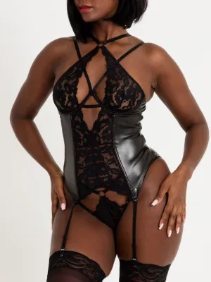 Ensemble guêpière wetlook et dentelle Fierce Romance
