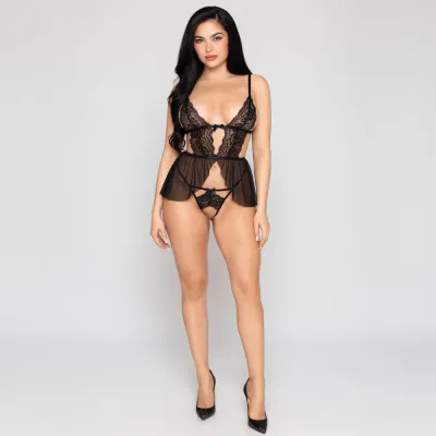 Babydoll et culotte ouverte