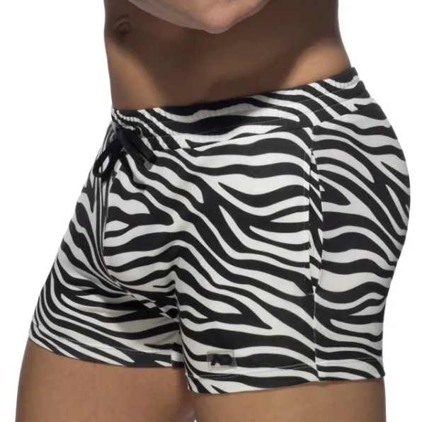 Addicted Short ZEBRA SPORTS