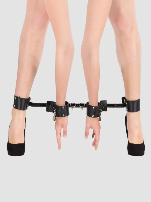 Barre d'écartement ajustable avec menottes en cuir Extreme